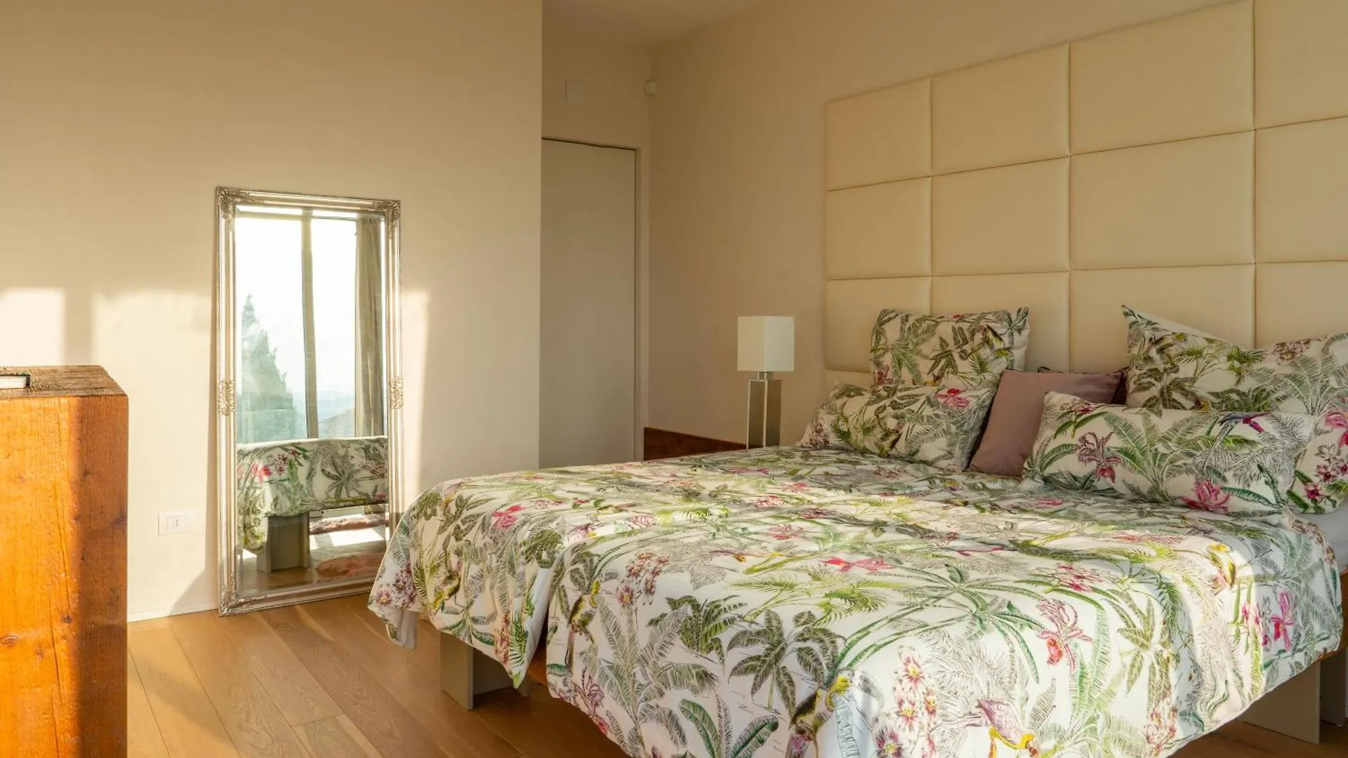 Villa Christine With A Pool Manerba del Garda Italien