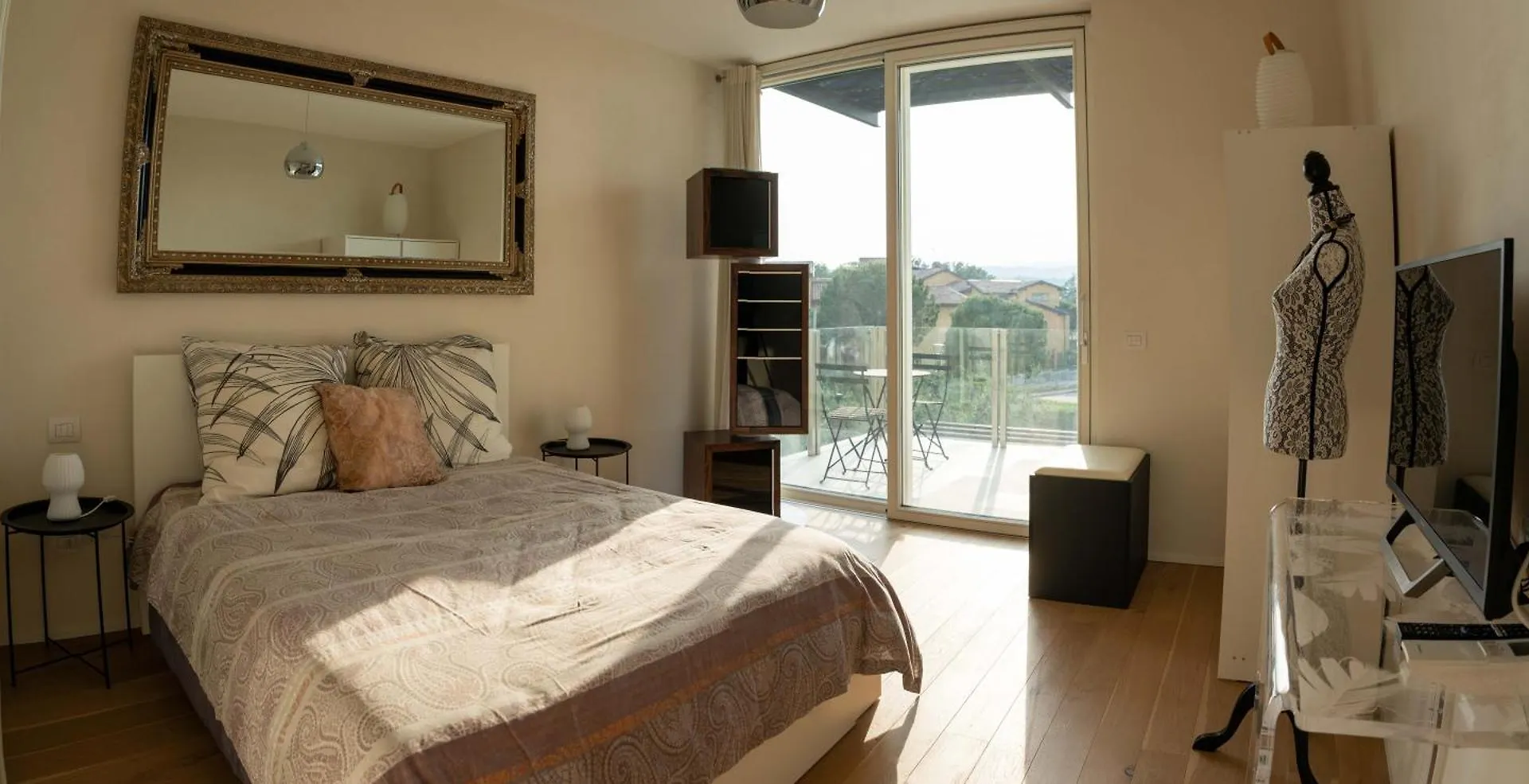 Villa Christine With A Pool Manerba del Garda Italien