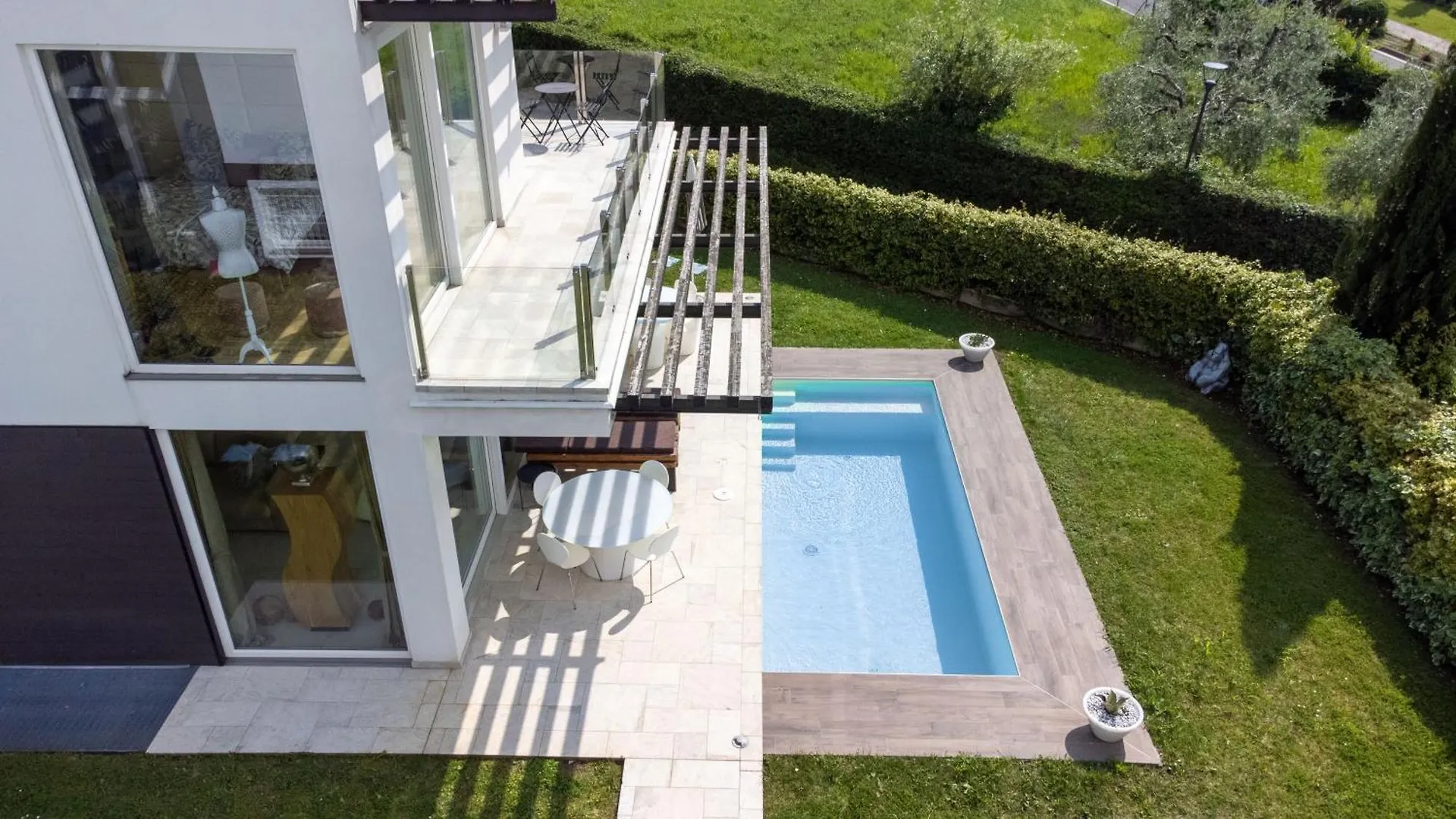 Villa Christine With A Pool Manerba del Garda